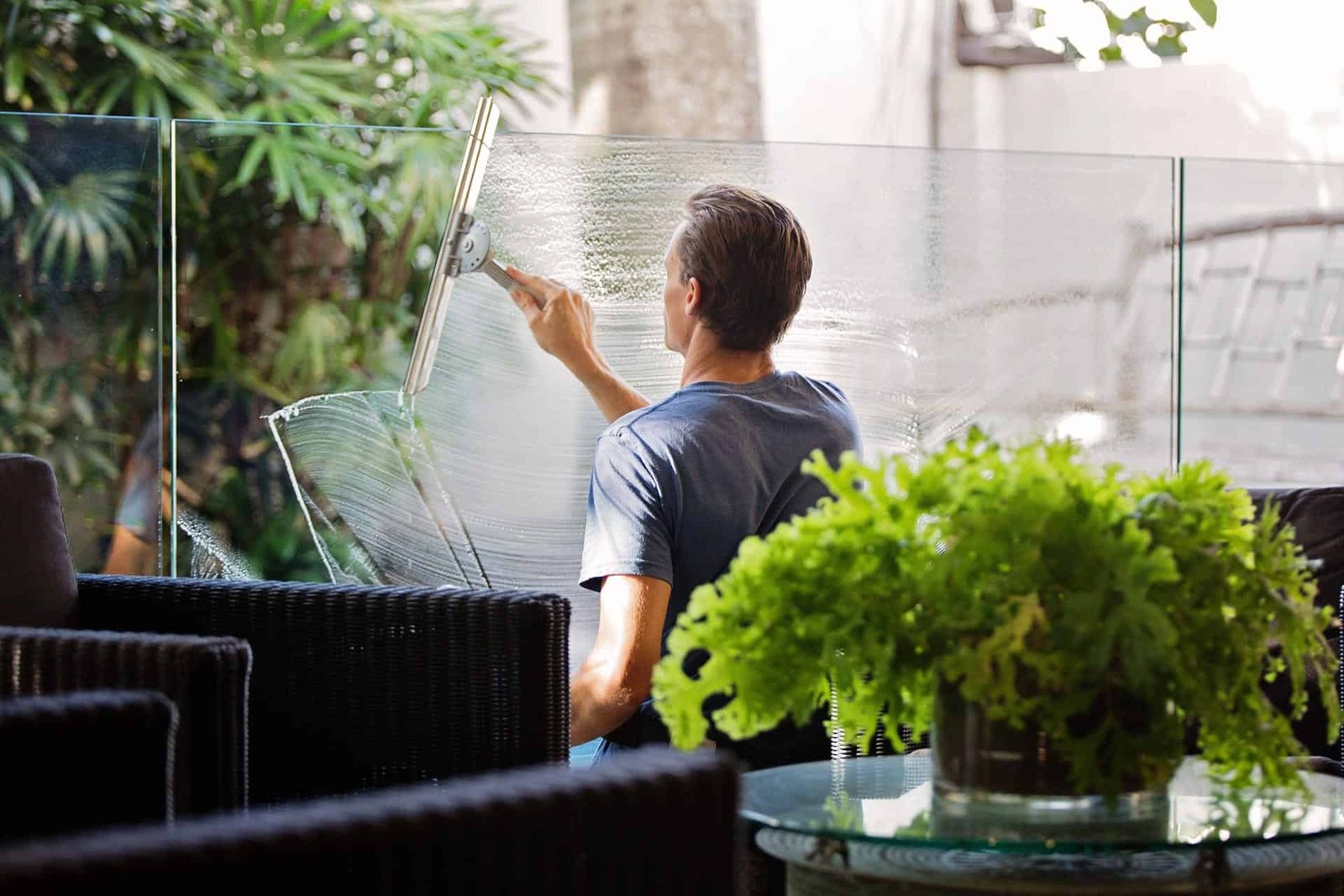 Read more about the article Power washing and window cleaning